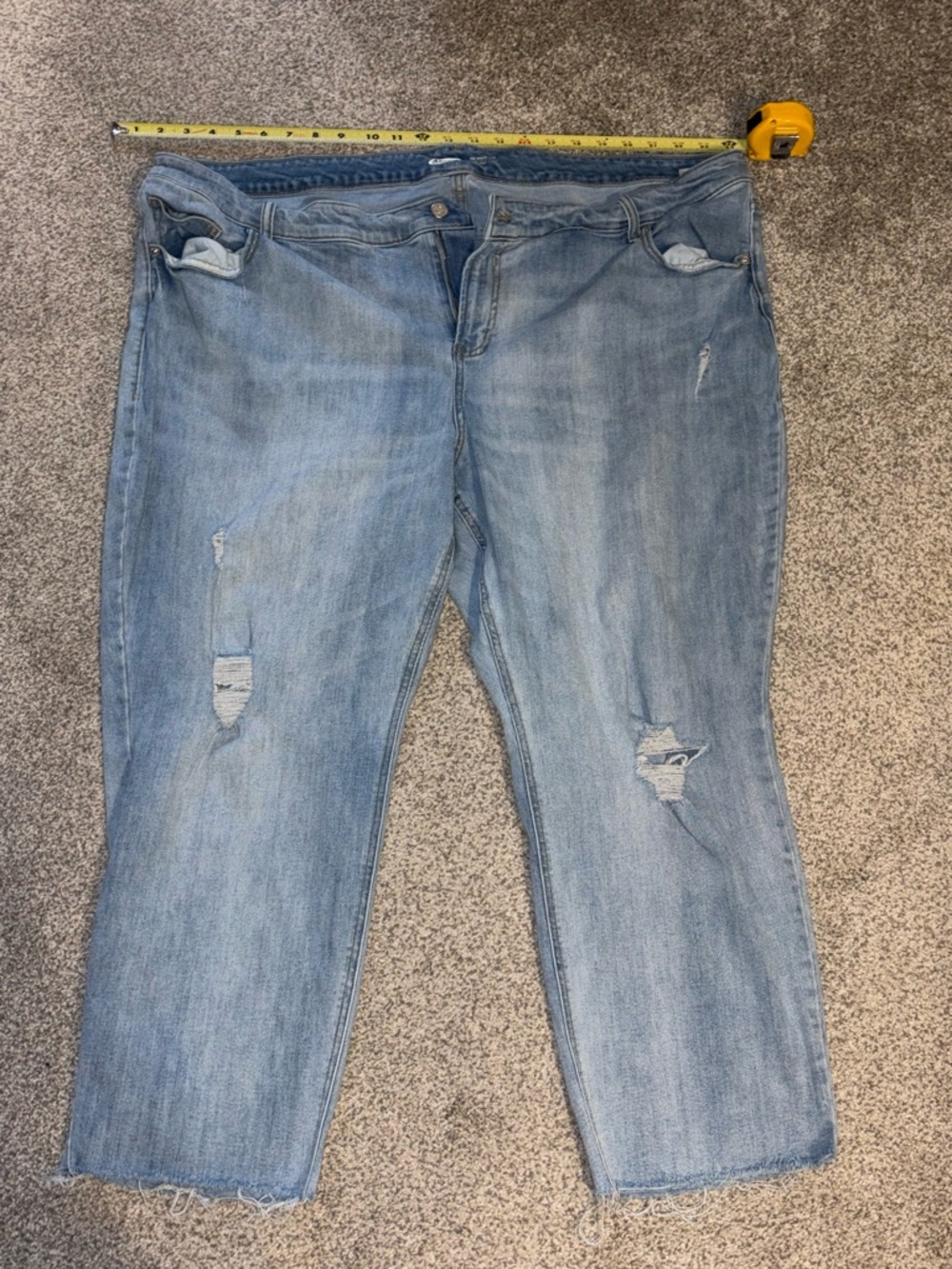 Old Navy Light Blue Distressed Women’s Straight Ankle Jeans